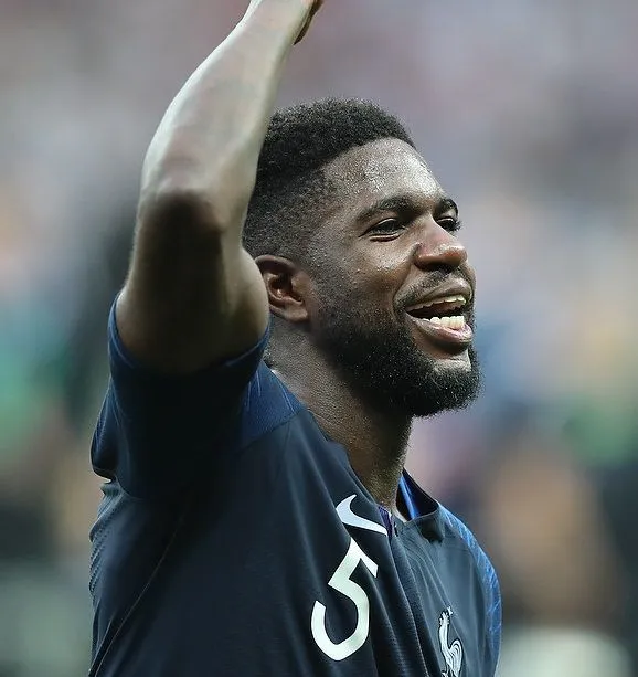 Samuel Umtiti — FC Barcelone · 1 but