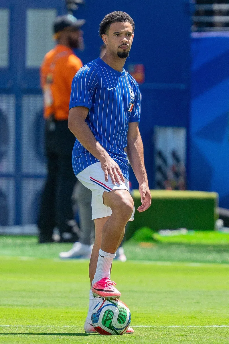 Warren Zaïre-Emery — Paris Saint-Germain